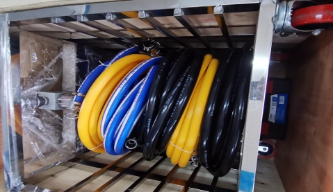 轻松应对重型设备搬运难题：气垫搬运车的超能力！